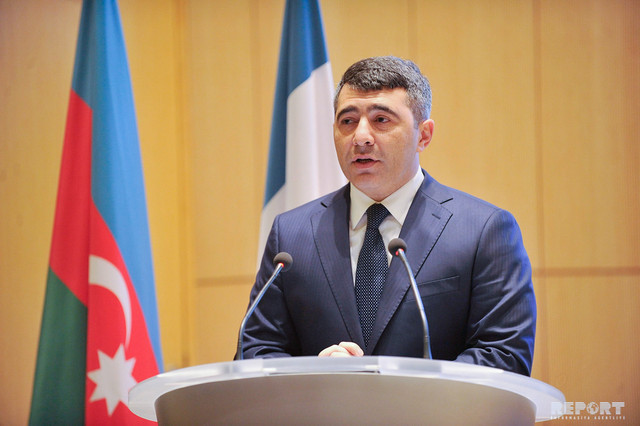 383f5bb7 bae0 40a3 be8a 16fb38765a56