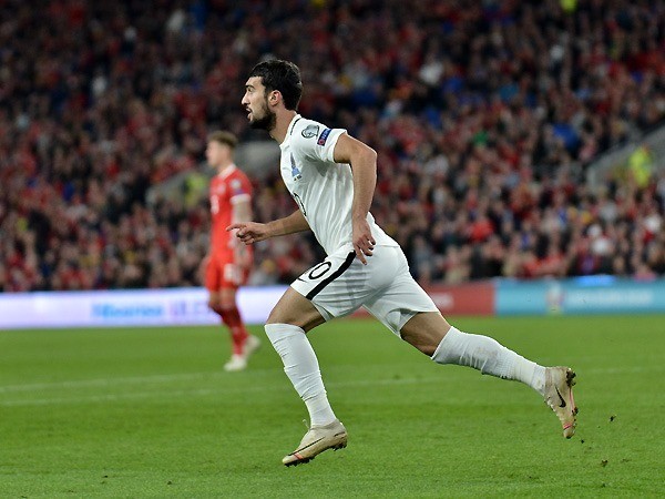 3df49fda d59e 4ac9 b77b 5dd98e1d6971