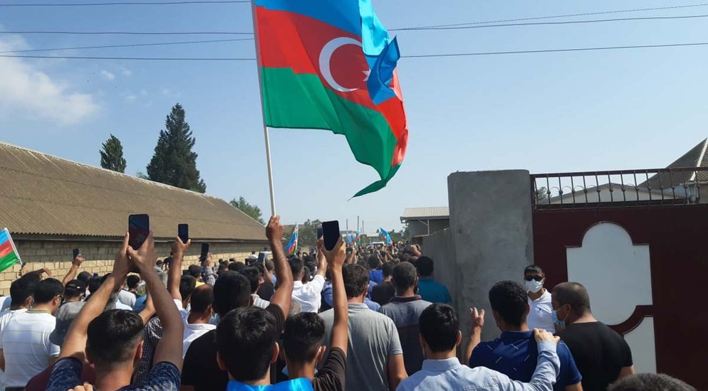 Fb6ea600 1ce8 3380 961e 89c46b581390 994 (1)