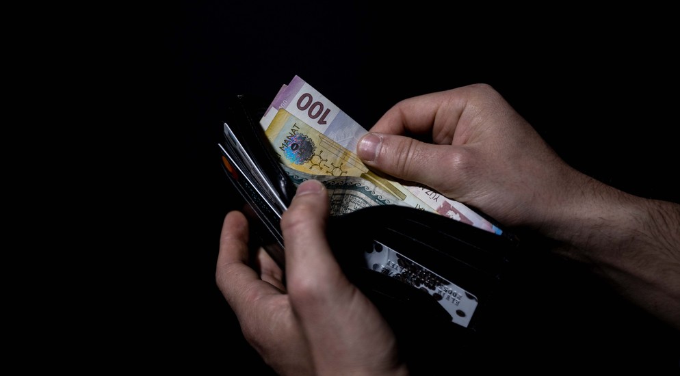 Cebcc801 6471 322d a025 b8826cbdd3cb