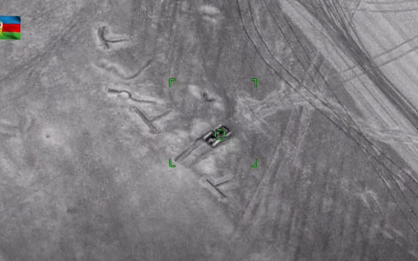 80809048 7627 3004 ad50 2ce380d17a1e