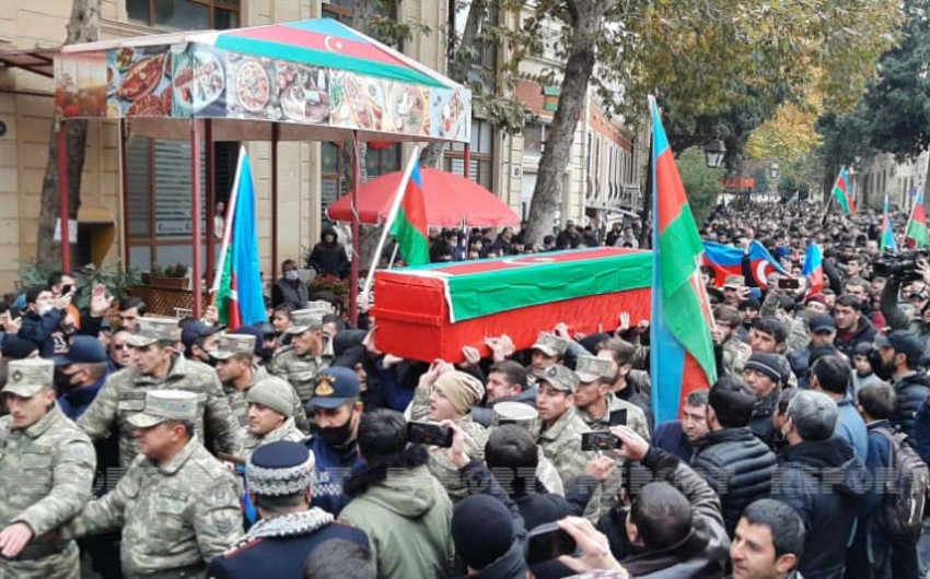 2a4a7bd8 2e17 3374 ad38 92d0648ee2f9