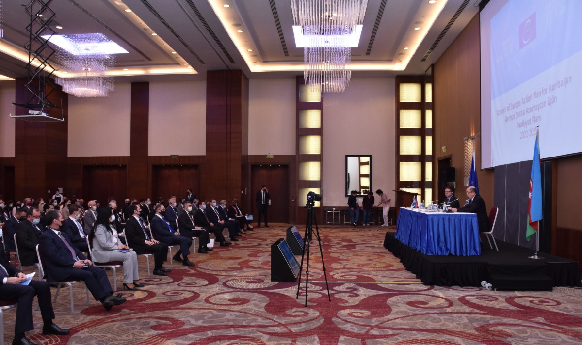 AŞ Baş katibi Bakıda seferde