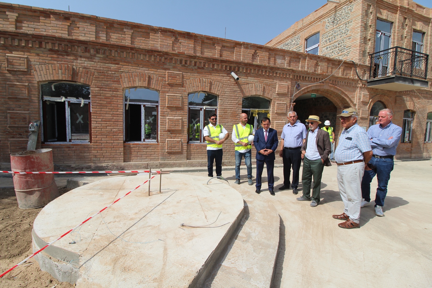 41c9a53b4230f2e43e2310d8150a8437