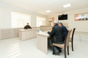 3905ce5f-f24a-3b62-8463-e8249ee1da06