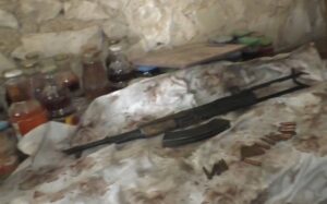 103ecd65-8615-3ab3-8e4a-8c52fc0d7422_850