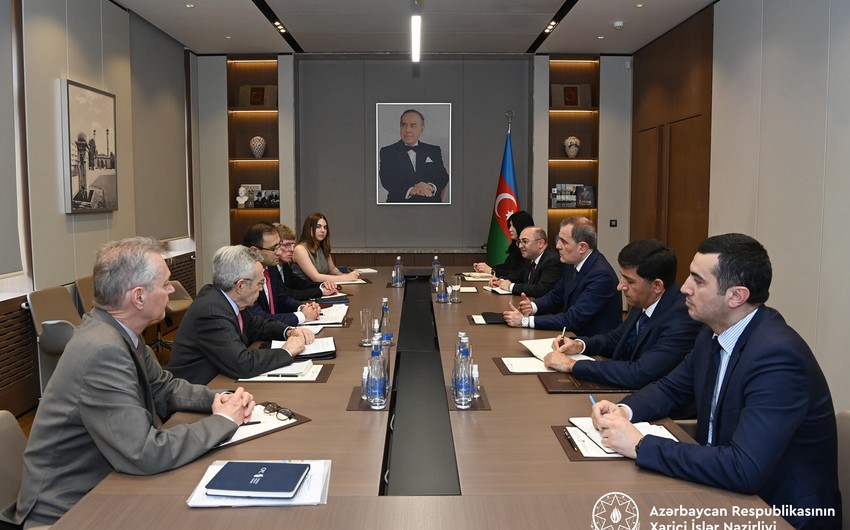 3372d667 3f0c 3d3f bbdd b4d19a2708e0