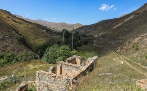 c261b1ad-4937-3653-a078-ec29606701f0_850