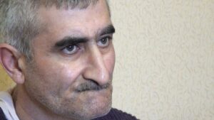 d08a2295-5992-34e3-aeeb-42ec24920d88