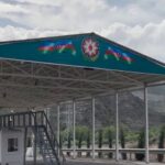 1b5f9977 73f7 3835 803f f9916f6b39de