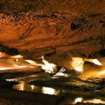 Underground,River,At,Tuckaleechee,Caverns,,Tn