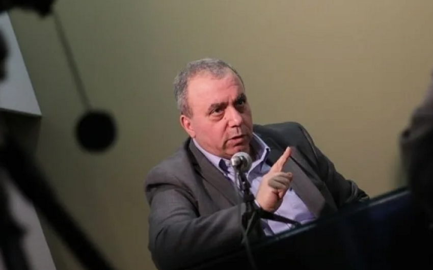 B8249638 38c2 3b90 9787 f0359184701d