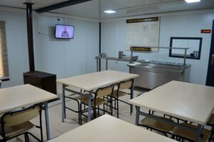 d4ffa932-c3dd-3d4e-83a9-ed4b836b4036