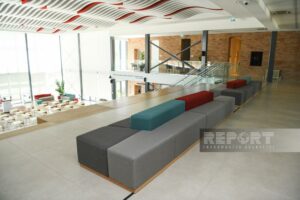 a0e24235-bcd5-3e6d-9aca-8cb9bc06a42f