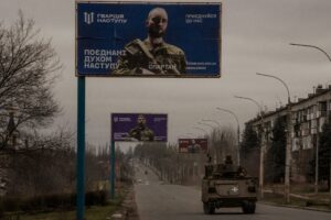 c1e0d413-e637-3055-ba66-55ee428bb335