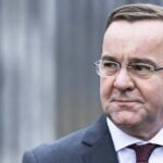 Portrait minister of defence