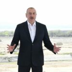 E6b82903 4ef5 33c8 9aff 2853e168a30f