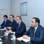 01d6b7d2 4032 340b a03c da34237f2b44