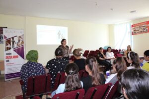 Photo 5357085732067470769 Y