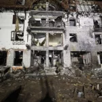 7afe750d c242 3642 997a 30f8539bf7ef 850