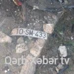 Photo 5334909823780779664 y