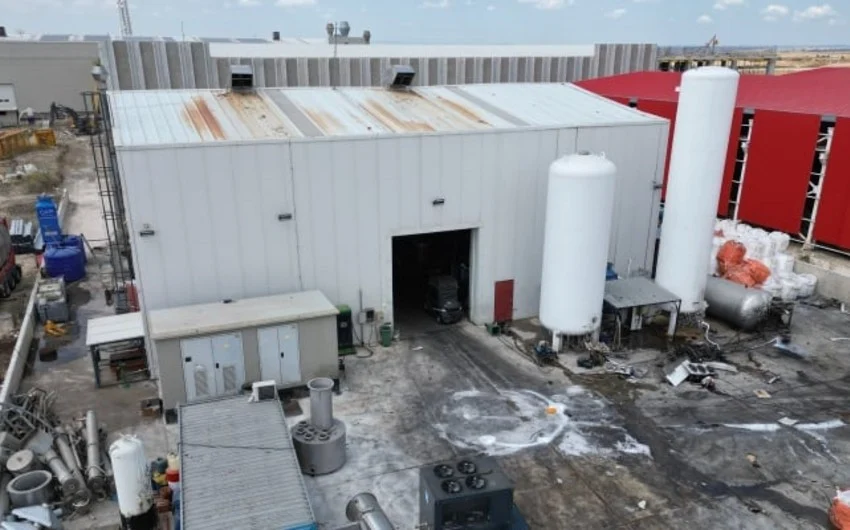 9be693a2 c384 3588 b112 1ac478361d5d 850